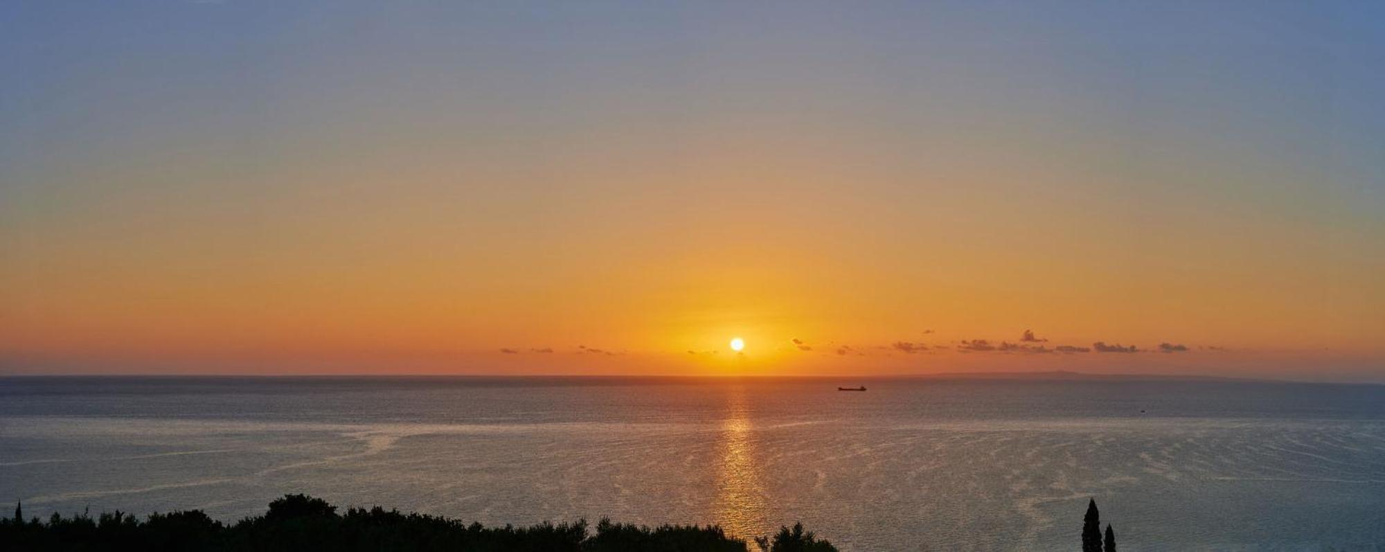 Pelagaki Sunrise Apartments Orthoniaí 외부 사진